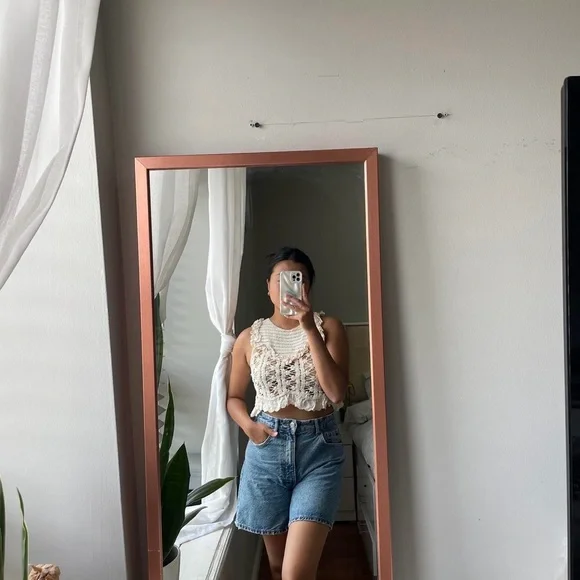 Zara Cream Crochet Ruffled Crop Top - Picture 3 of 7